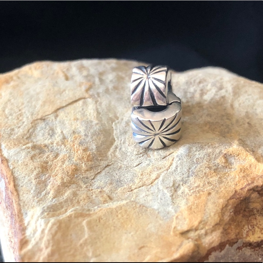 Pandora Starburst Clips